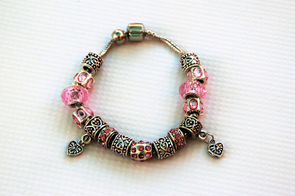 TrendyBracelets.Biz.Ladies Stainless Steel Charm Bracelet with Hearts and Charms