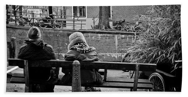 Couple On Bench in Amsterdam - Bath Towel